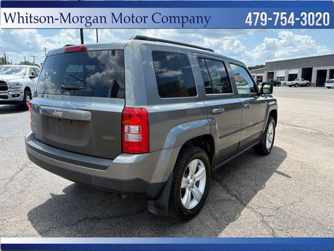 Used 2014 Jeep Patriot Latitude AWD/4WD image 5