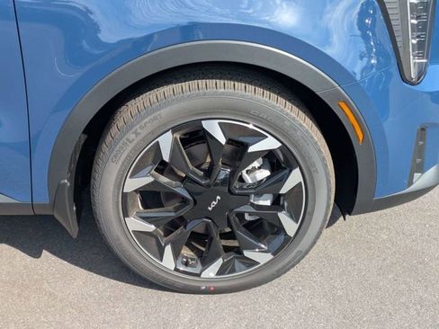 New 2026 Kia Sorento EX w/ EX Premium Package FWD image 10
