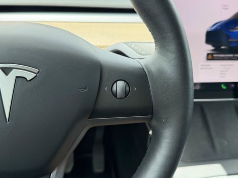 Used 2023 Tesla Model Y AWD image 22