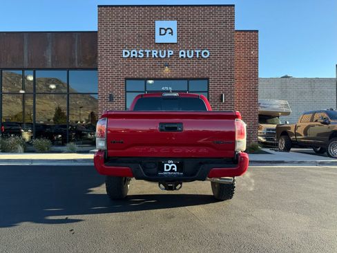 Used 2017 Toyota Tacoma TRD Pro image 7