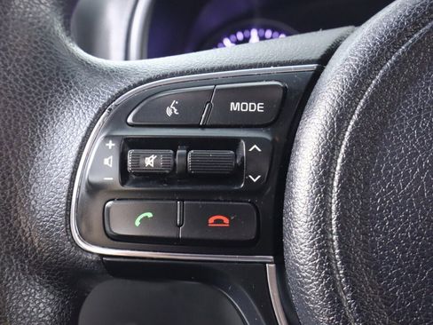 Used 2017 Kia Sportage LX image 12