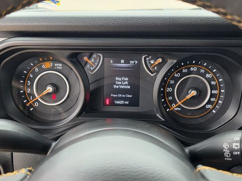 Used 2024 Jeep Wrangler Unlimited Sport AWD/4WD image 11