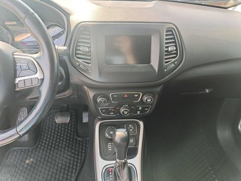 Used 2020 Jeep Compass Latitude w/ Cold Weather Group AWD/4WD image 21