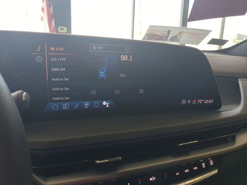 Certified 2024 Cadillac XT4 Sport FWD image 12
