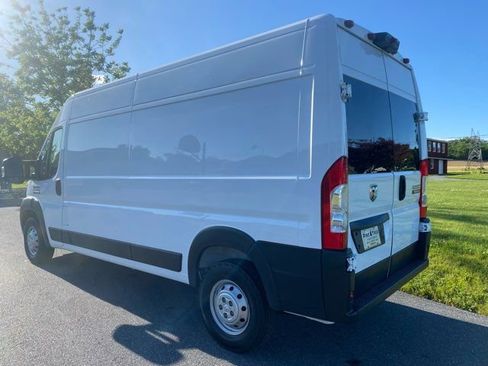 Used 2021 RAM ProMaster 2500 FWD image 3
