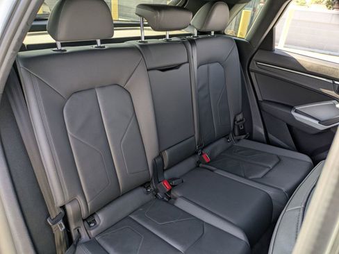 Used 2021 Audi Q3 2.0T Premium AWD/4WD image 29