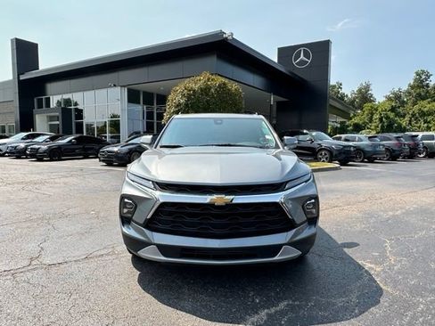 Used 2023 Chevrolet Blazer LT w/ LPO, Floor Liner Package FWD image 3