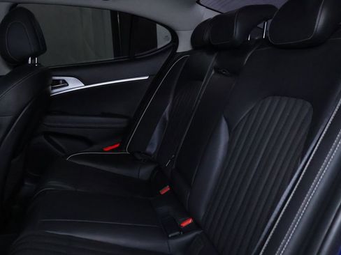 Used 2020 Genesis G70 2.0T w/ Elite Package image 17