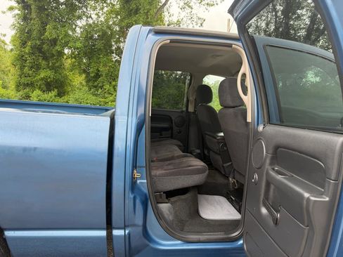 Used 2003 Dodge Ram 1500 Truck 2WD Quad Cab image 17
