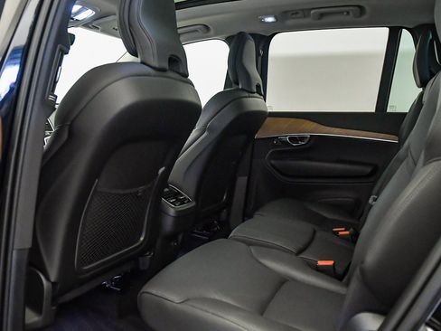 Certified 2025 Volvo XC90 B6 Plus image 22