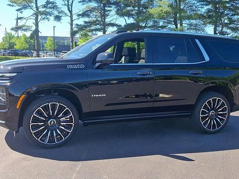 New 2026 Chevrolet Tahoe High Country AWD/4WD image 7