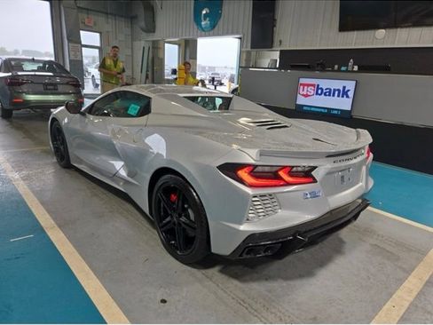 Used 2026 Chevrolet Corvette Stingray Preferred Conv w/ 2LT RWD image 5