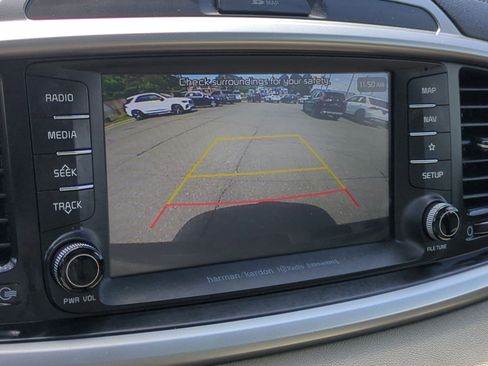 Used 2019 Kia Sorento EX w/ EX Touring Package AWD/4WD image 24