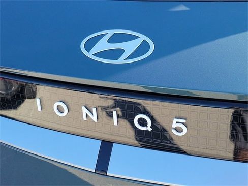 New 2026 Hyundai Ioniq 5 SEL image 23