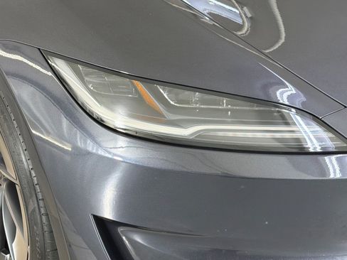 Used 2024 Tesla Model 3 Performance AWD/4WD image 12