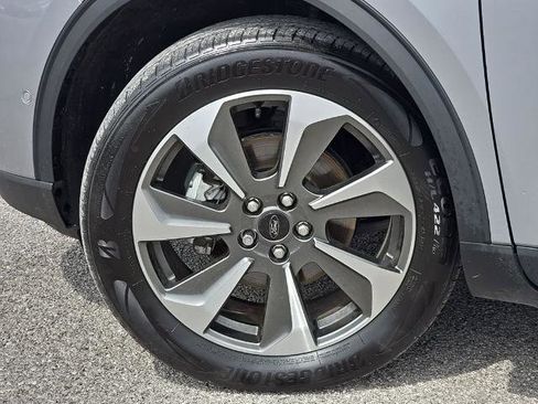 Certified 2023 Ford Escape Platinum w/ Premium Technology Package AWD/4WD image 10
