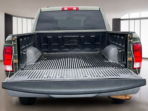 Used 2021 RAM 1500 Classic SLT AWD/4WD image 7