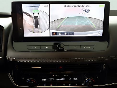 Used 2024 Nissan Rogue SL w/ SL Premium Package image 28