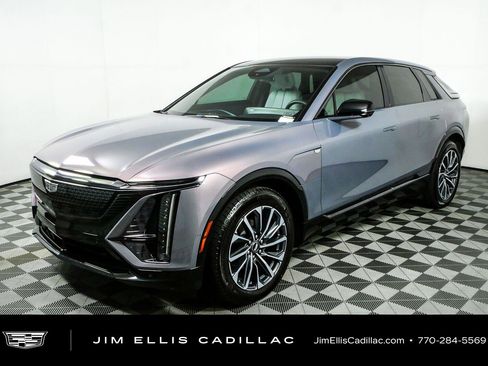 Used 2024 Cadillac Lyriq Sport w/ LPO, Floor Liner Package AWD/4WD image 26