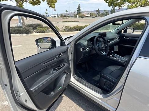 New 2025 MAZDA CX-5 AWD 2.5 S w/ Premium Plus Pkg image 27