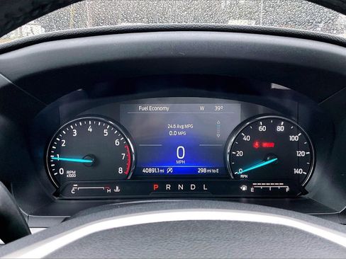 Used 2023 Ford Explorer XLT w/ Equipment Group 202A image 9