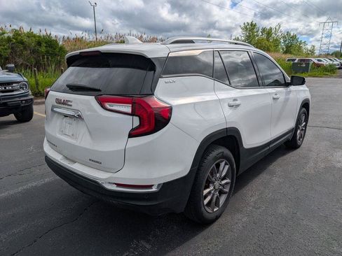 Used 2023 GMC Terrain SLT AWD/4WD image 8