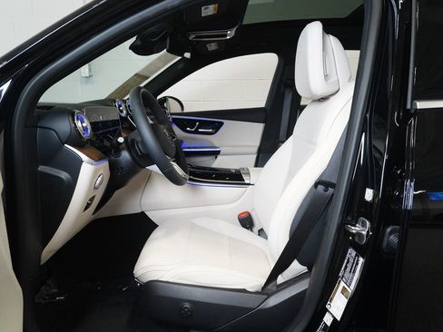 Certified 2026 Mercedes-Benz GLC 300 4MATIC image 11