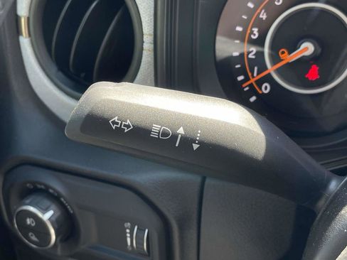 New 2025 Jeep Gladiator Sport image 16