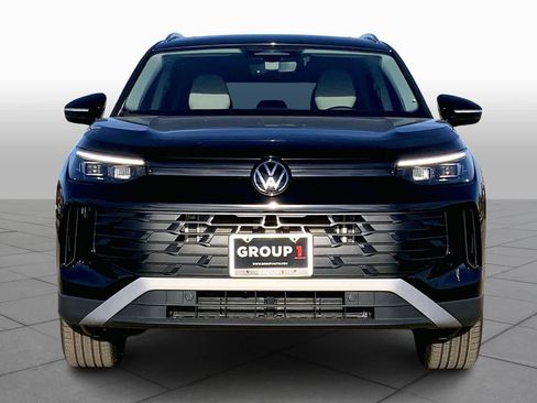 New 2026 Volkswagen Tiguan SE AWD/4WD image 3