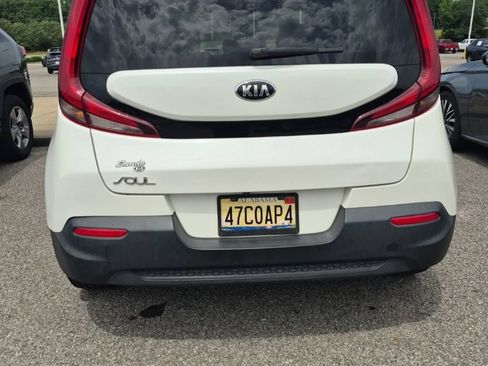 Used 2021 Kia Soul LX FWD image 3