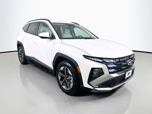 New 2026 Hyundai Tucson SEL image 3