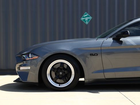 Used 2021 Ford Mustang GT w/ Black Accent Package RWD image 28