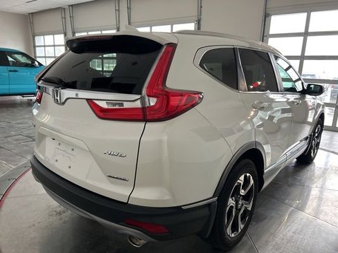 Used 2018 Honda CR-V Touring image 6
