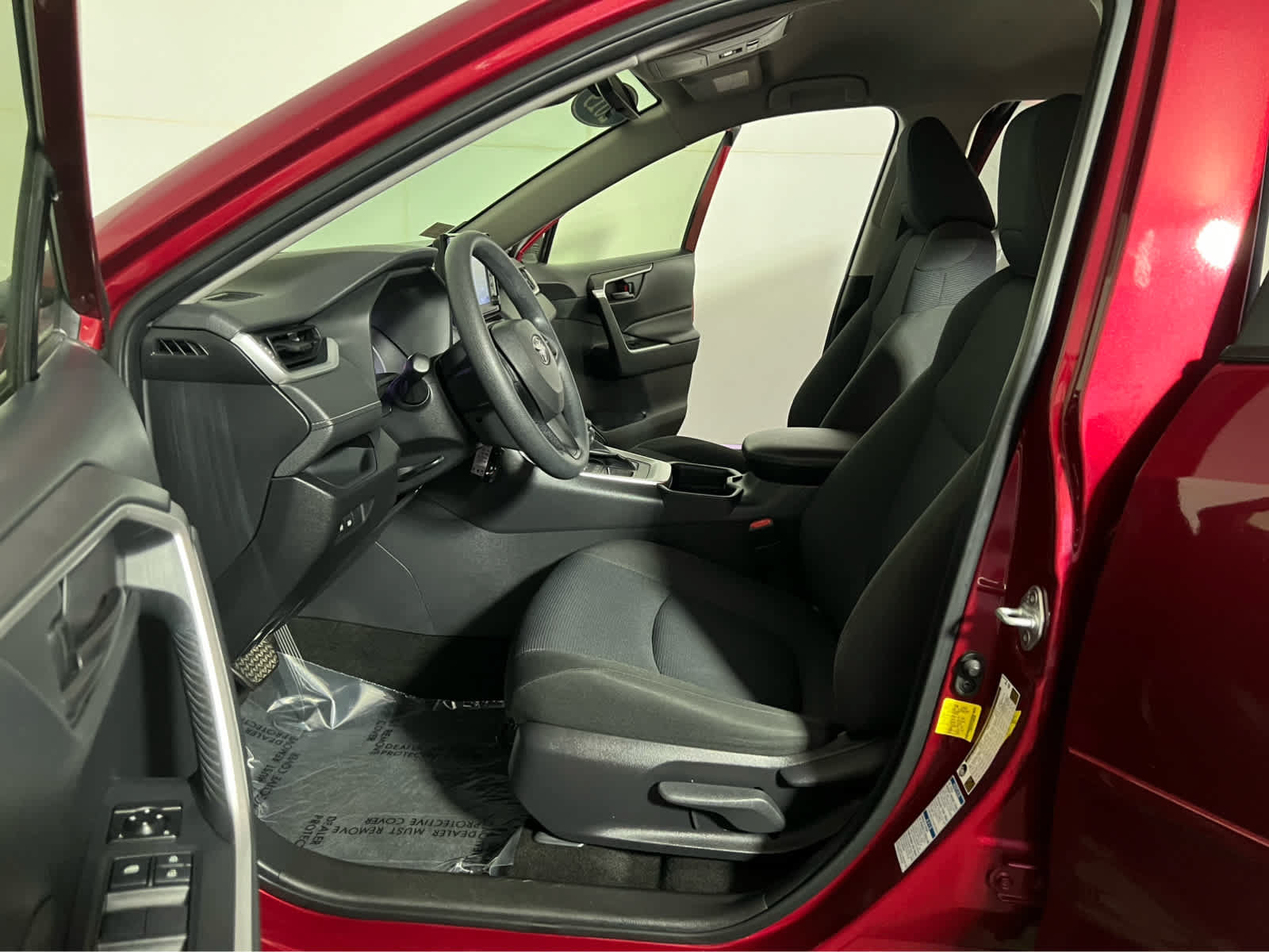 Used 2019 Toyota RAV4 LE w/ All Weather Liner Package AWD/4WD image 19