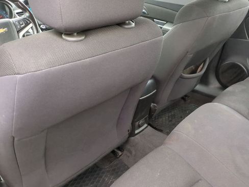 Used 2013 Chevrolet Cruze LT image 18