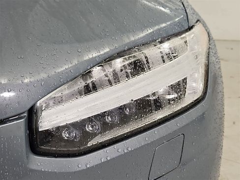 Used 2020 Volvo XC90 T6 Momentum image 10