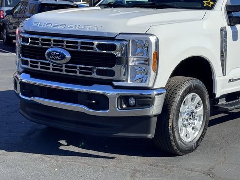Used 2024 Ford F250 XLT image 36