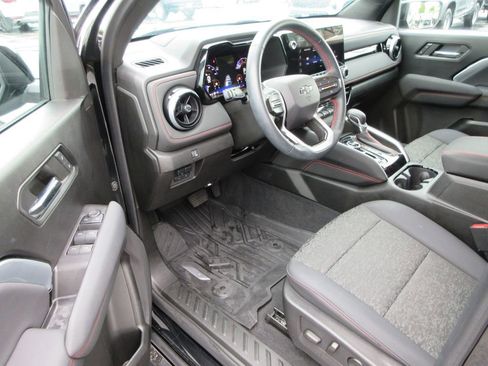 Certified 2024 Chevrolet Colorado Z71 w/ Z71 Convenience Package 2 AWD/4WD image 15