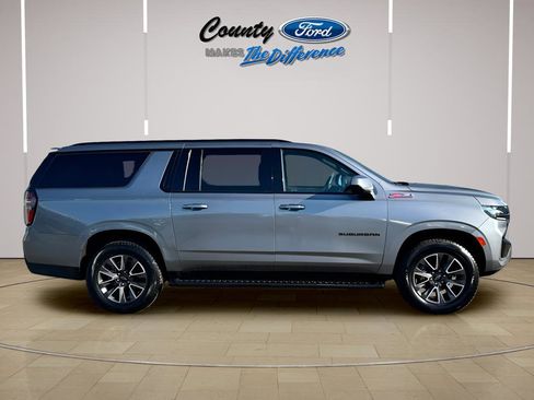 Used 2022 Chevrolet Suburban Z71 AWD/4WD image 8