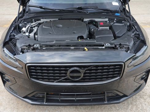 Used 2021 Volvo S60 T6 R-Design AWD/4WD image 7