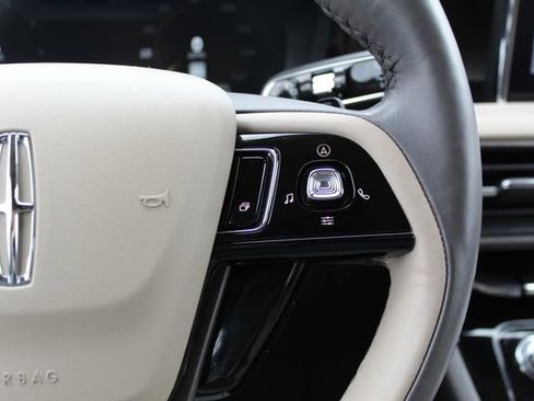 Certified 2022 Lincoln Corsair Reserve w/ Equipment Group 201A image 16