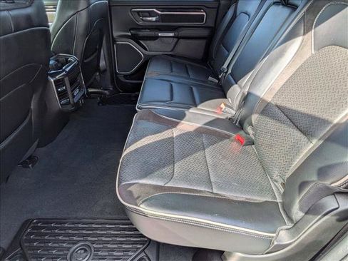 Used 2022 RAM 1500 Laramie AWD/4WD image 18