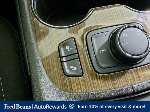 Used 2023 GMC Acadia SLE w/ Driver Convenience Package AWD/4WD image 37