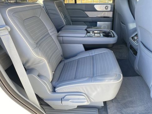 Used 2021 Lincoln Navigator Black Label image 31