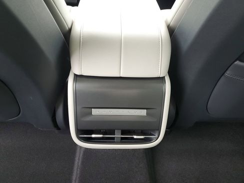New 2026 Lincoln Nautilus Premier AWD/4WD image 13