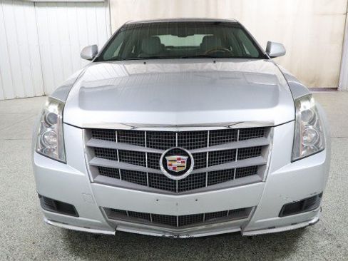 Used 2011 Cadillac CTS Luxury RWD image 7