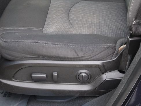 Used 2017 Chevrolet Traverse LT w/ Style and Technology Package image 15