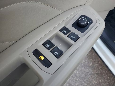 Used 2022 Volkswagen Atlas SE image 16