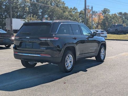 New 2025 Jeep Grand Cherokee Laredo RWD image 9