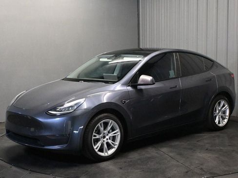 Used 2020 Tesla Model Y Long Range AWD/4WD image 1